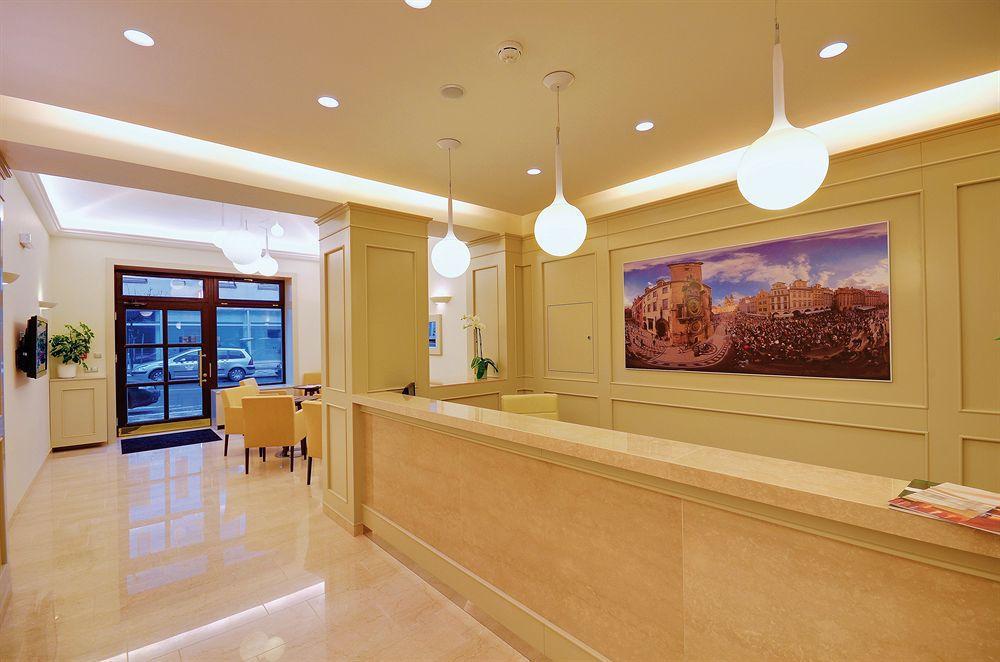 Voyage 4*