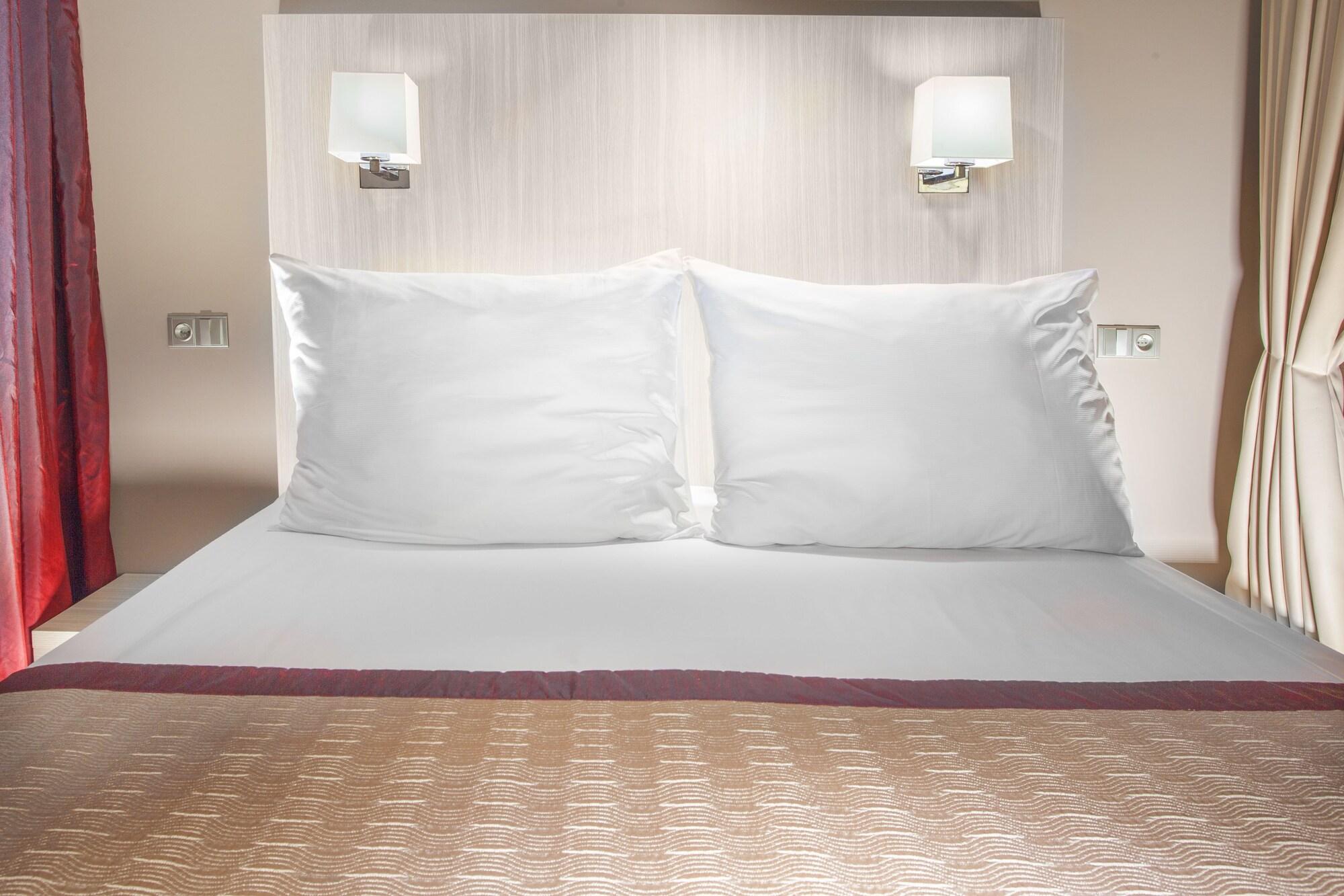 Voyage 4* Praha